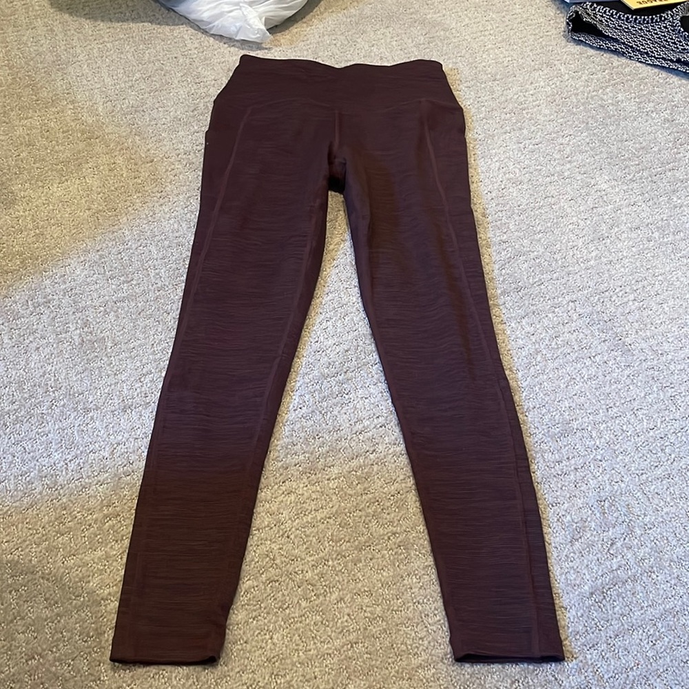 Maroon leggings